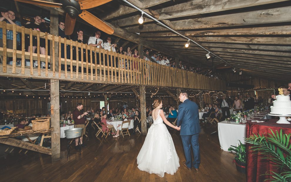 five pines barn wedding day reception