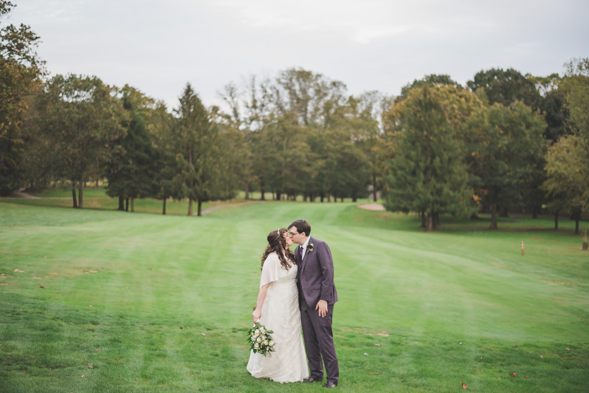river forest country club wedding photos