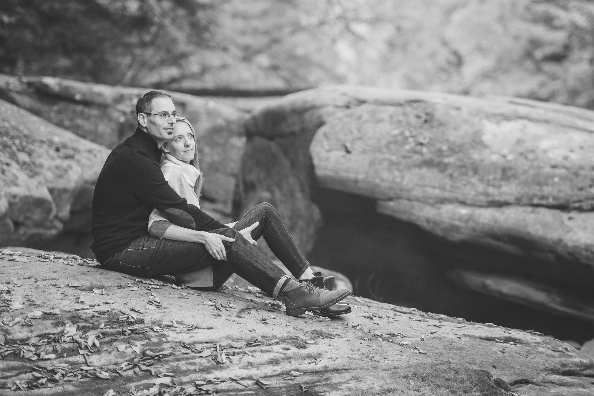 McConnells Mill engagement photography session couple
